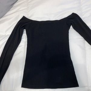 Hollister Fitted Black off the shoulder shirt